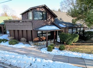 135 Southwest Rd, Platteville, WI 53818