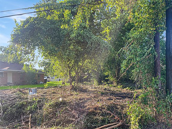 4th image of 5908 Maxroy St