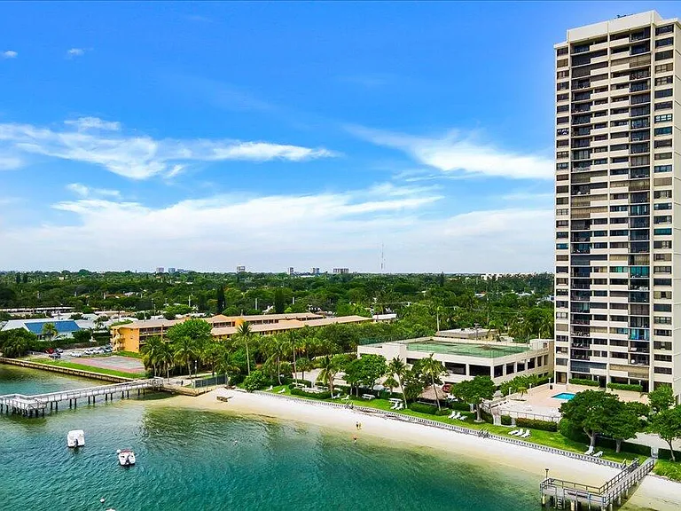 5600 N Flagler Dr #1203 — Photo 2