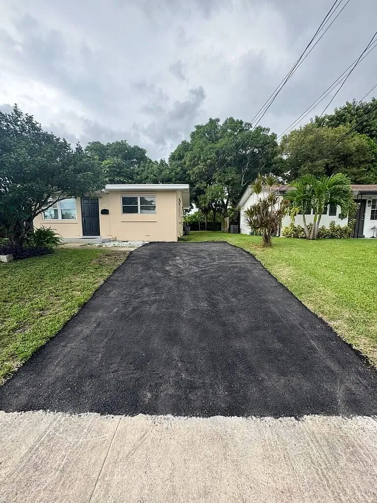 2 bed, 1.0 bath, 775 sqft, $2,000 — Photo 3