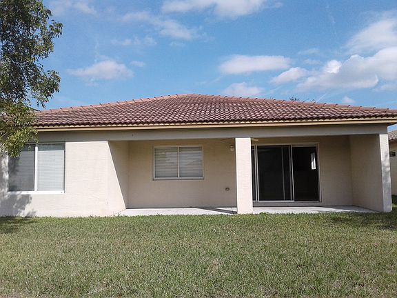 3rd image of 2048 SW Marblehead Way
