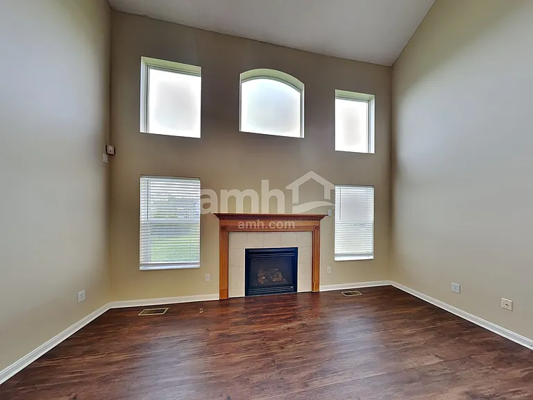 10136 Corona Ln — Photo 9