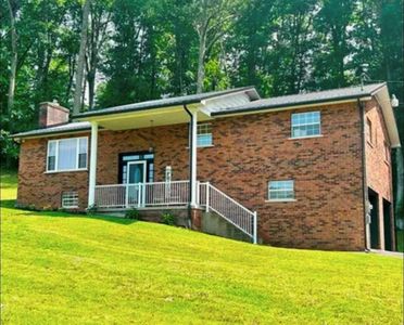 135 Rustic Ln, Crab Orchard, WV, 25827