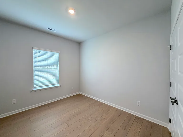 131 Clift Creek Dr — Photo 26