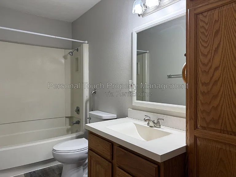 2143 2nd Ave E — Photo 22