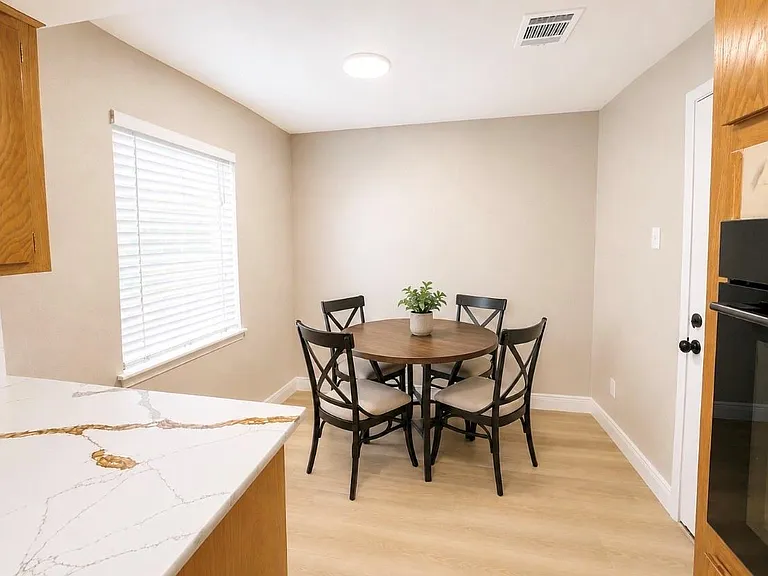 2806 Spa Dr — Photo 7