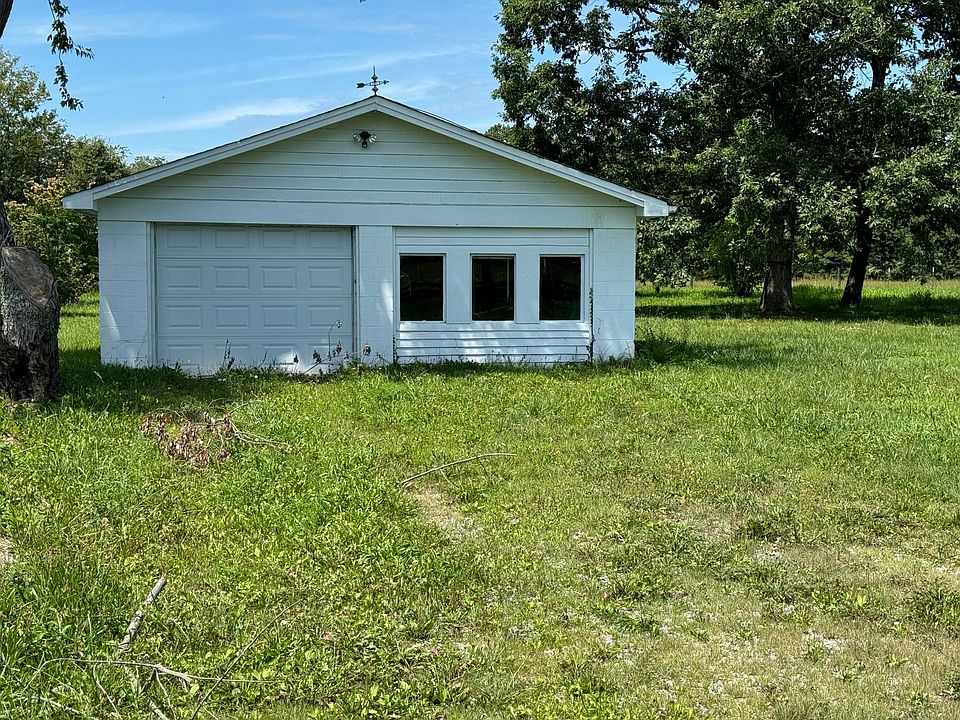 2nd image of 337 College Hill Rd