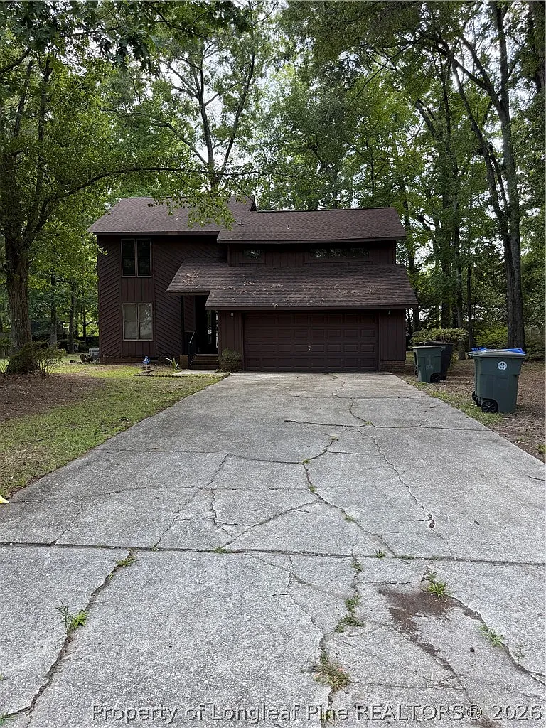 3 bed, 2.5 bath, 1709 sqft, $1,895 — Photo 1