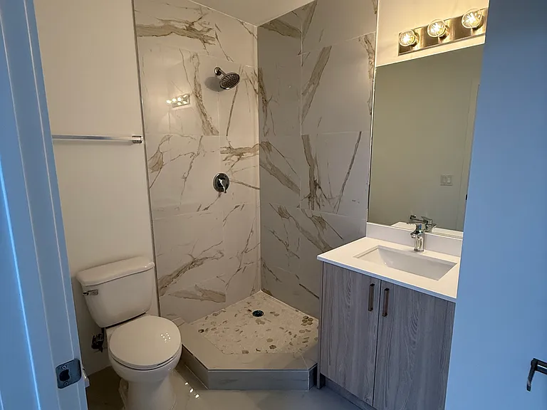 565 W 77th St #B — Photo 13