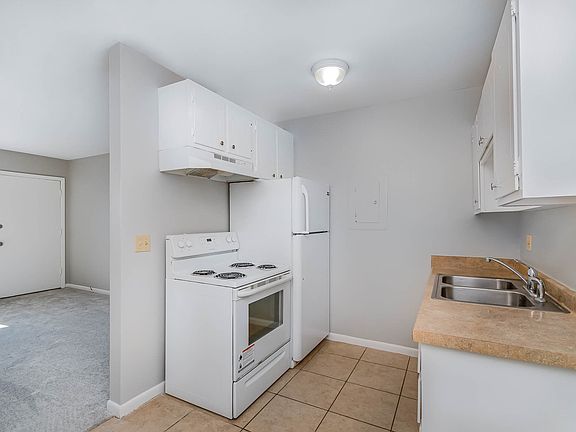 5th image of 2601 Hillsboro Pike APT B16