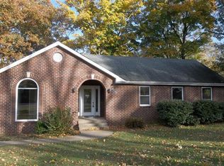 Bowker Rd, Charlotte, TN 37036