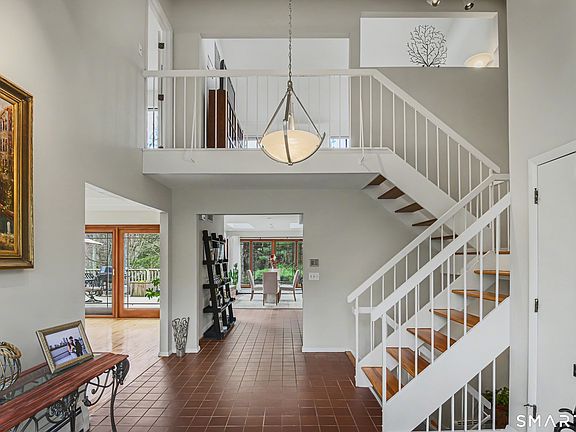 4th image of 216 Silver Spring Road