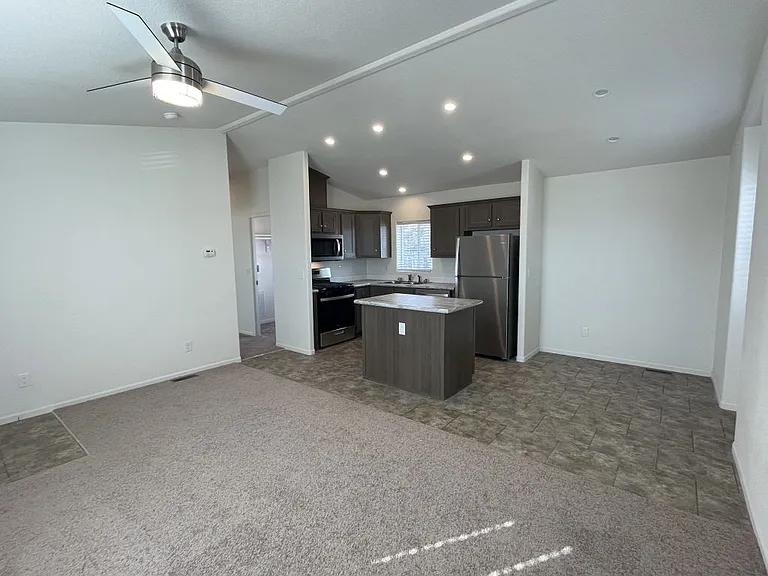 3405 Sinton Rd #27 — Photo 3