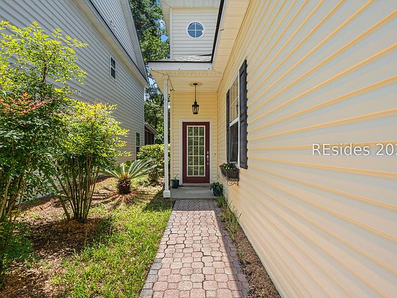 5th image of 12 Gold Oak Dr