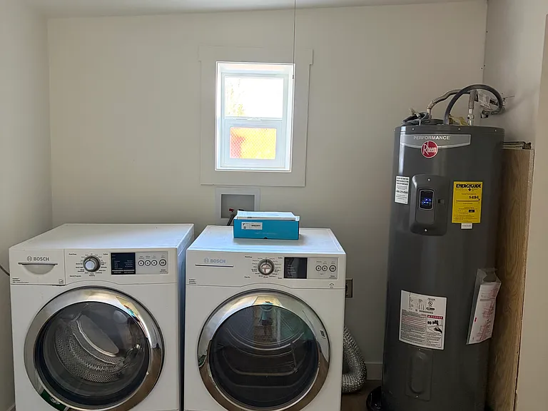 Mud room/ laundry room