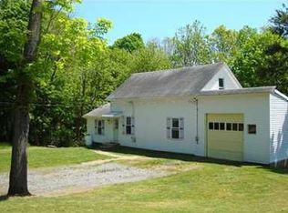 33 Havens Ct, West Warwick, RI 02893