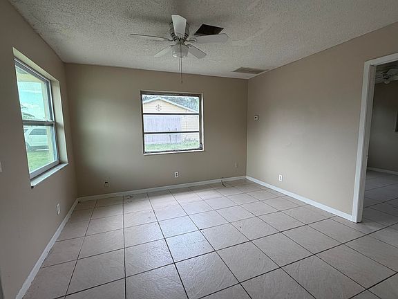 3rd image of 3654 Coconut Rd