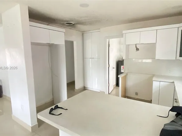 530 NW 99th St, Miami, FL 33150