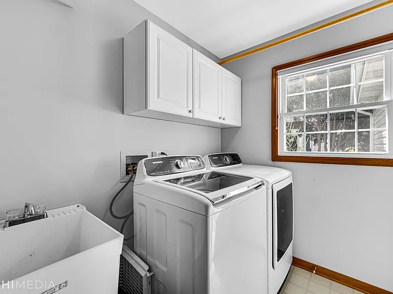 1341 E Thacker St — Photo 14