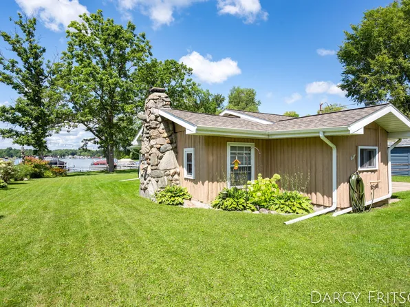 324 Marie Dr, Lake Odessa, MI 48849