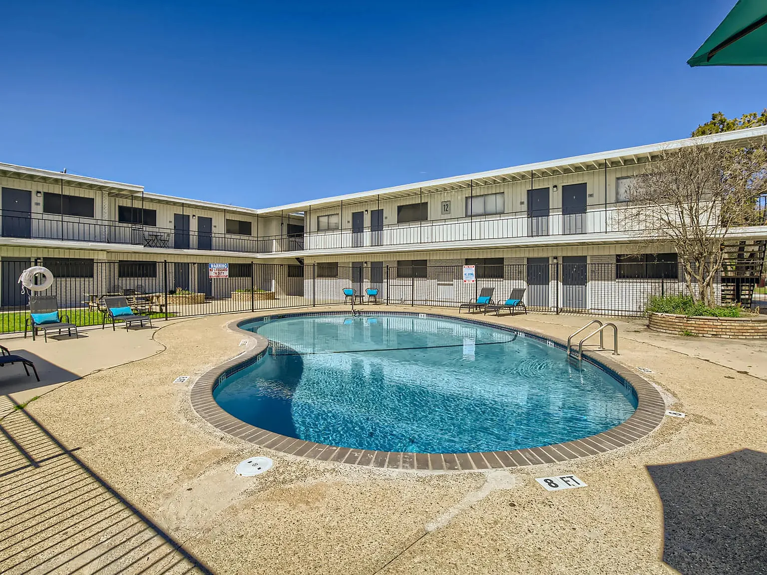 Mission Villas — Photo 3