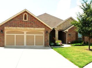 15713 Wood Creek Ln, Edmond, OK 73013