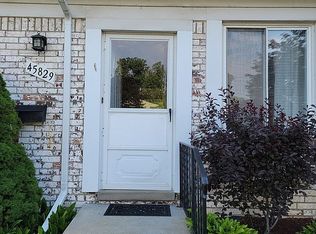 45829 Kensington St, Utica, MI 48317