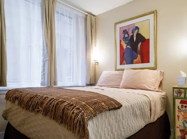 230 Central Park South image 13 of 17