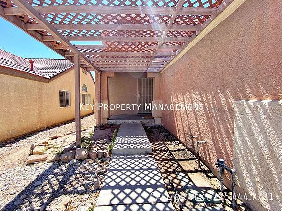 3rd image of 7865 Lovely Pine Pl