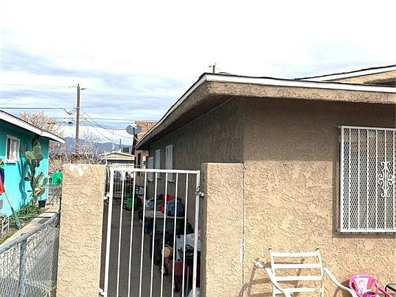 3rd image of 808 Hart Ave