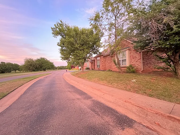 16721 Farmington Way — Photo 5