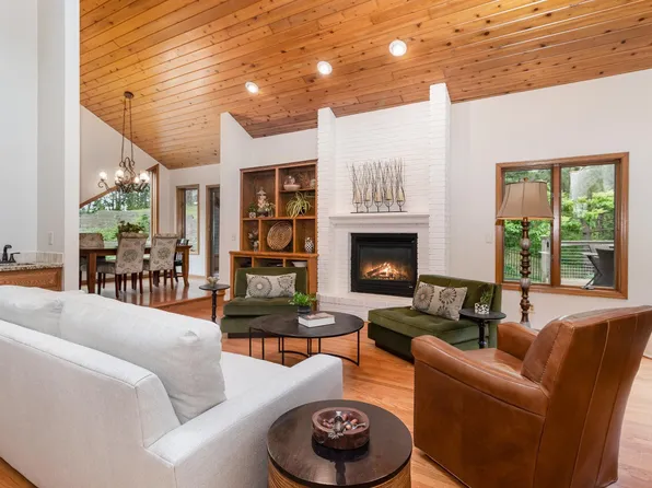 6629 Crackleberry Ct, Woodbury, MN 55129