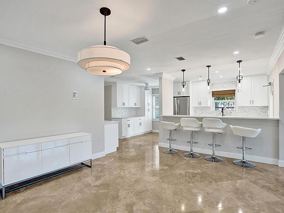 4th image of 1145 NE 12th Ave #1145