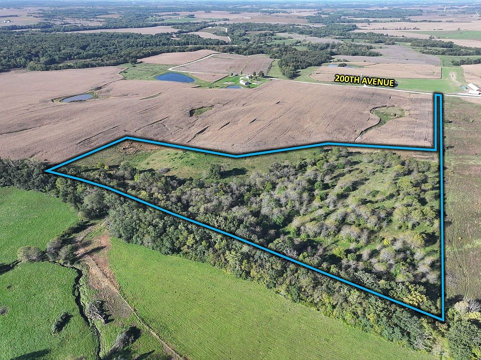 Sigourney, Iowa land for sale 1
