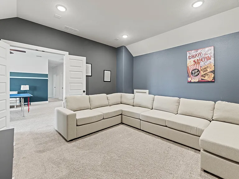 801 Lake Cove Dr — Photo 37