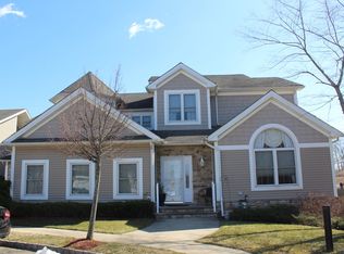 24 Chart Loop, Staten Island, NY 10309