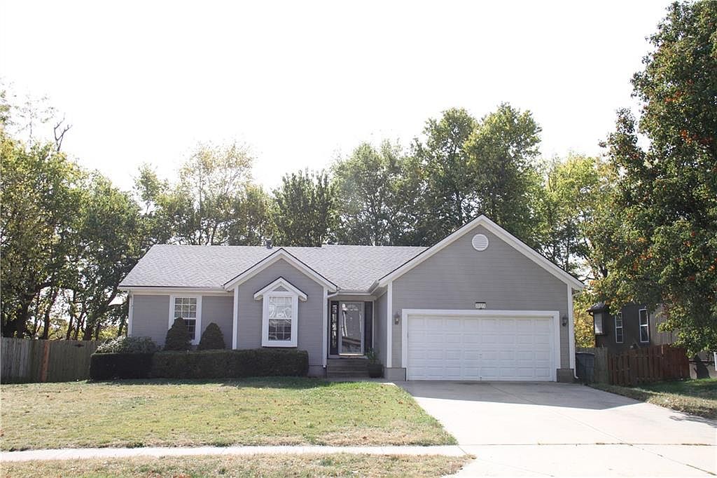 21171 W 227th St, Spring Hill, KS 66083 | Zillow