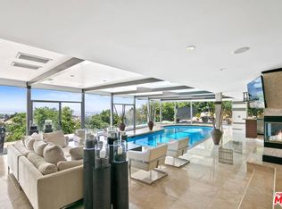 3634 Royal Meadow Rd, Sherman Oaks, CA 91403