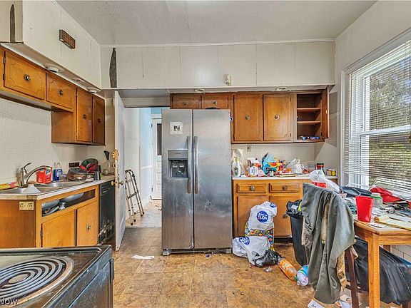 4th image of 3446 E 125th St