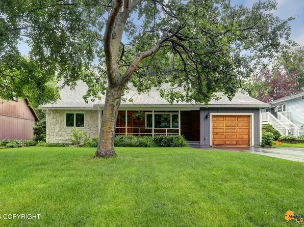 7233 Linden Dr, Anchorage, AK 99502