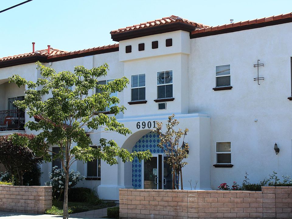 1st image of 6901 Laurel Canyon Blvd #101