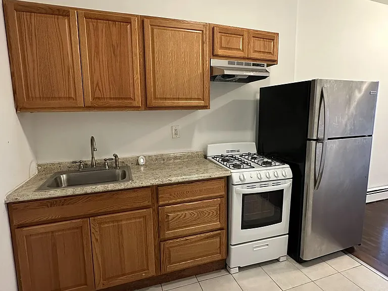 89 Belmont Ave #2L — Photo 5