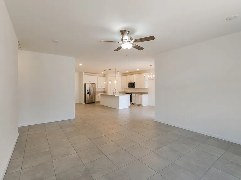 24426 W Grenadine Rd — Photo 4