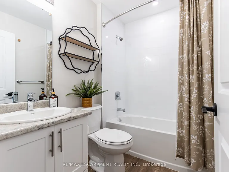 870 Queenston Rd #504 — Photo 25