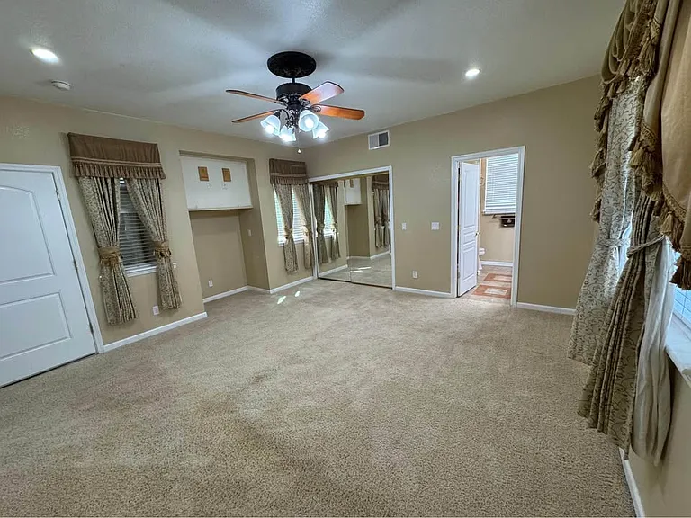 2323 Tegea Ln — Photo 10