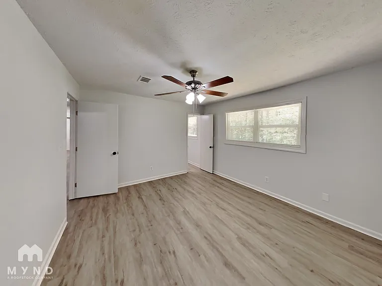 2245 Chestnut Log Loop — Photo 8