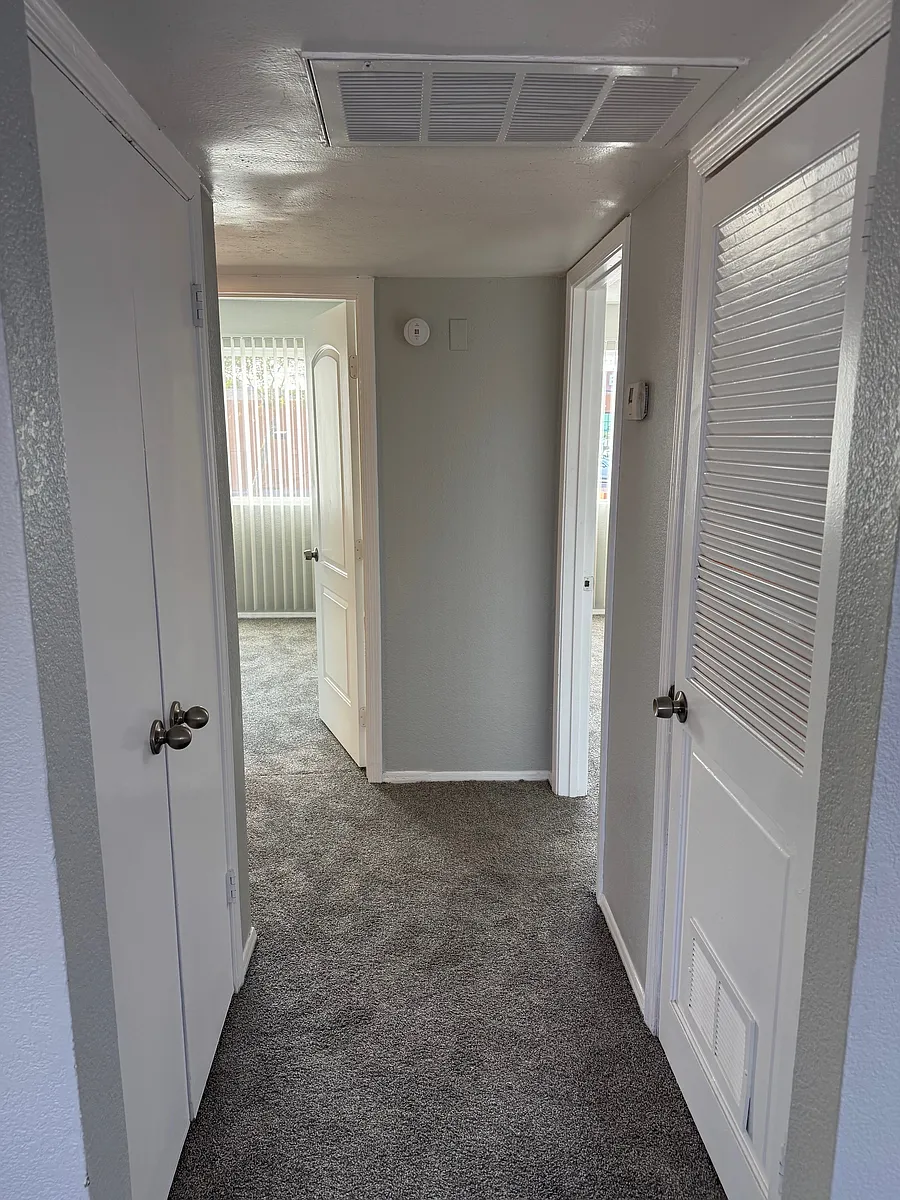 Building Photo - 7221 E Granada Rd #2