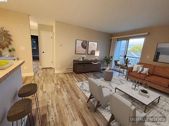 4th image of 297 Lighthouse Dr