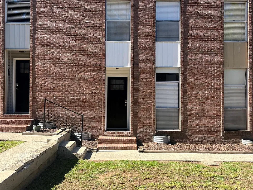 407 S Chester St #15