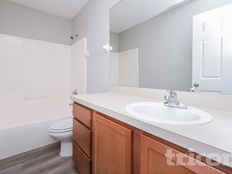 8 Matricaria Ct — Photo 12